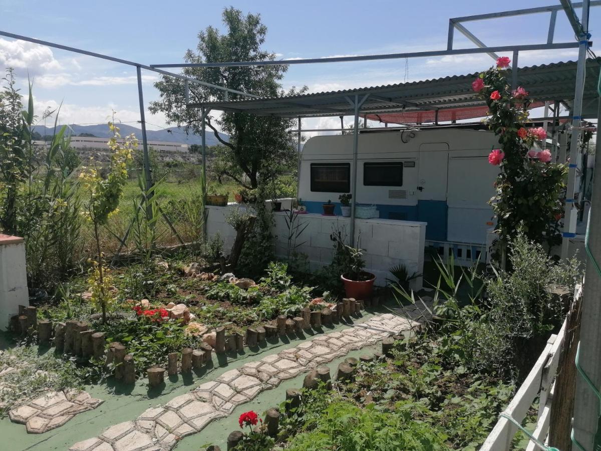 Caravanas Y Habitaciones Para Relajarse Sax Eksteriør bilde