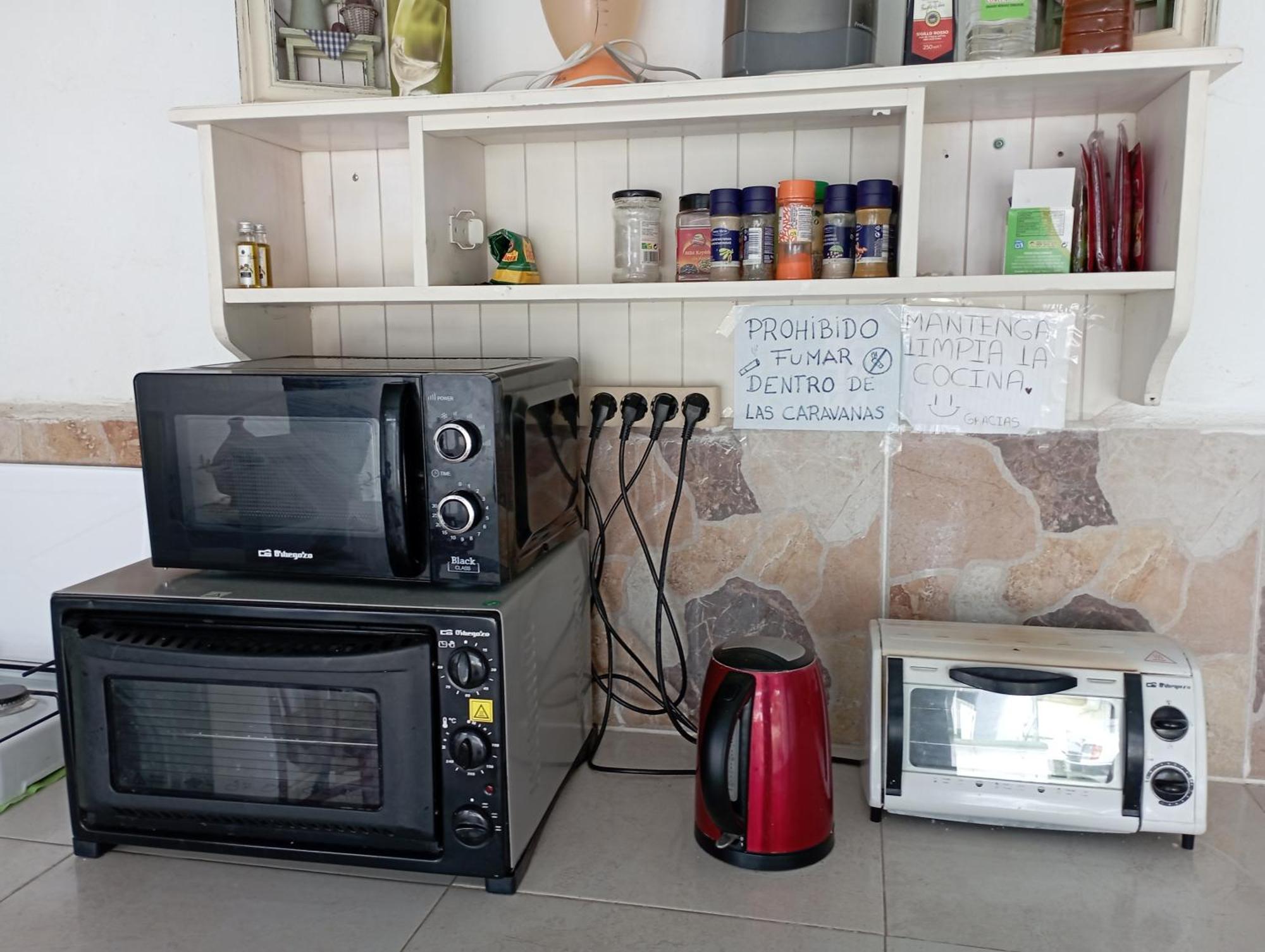 Caravanas Y Habitaciones Para Relajarse Sax Eksteriør bilde