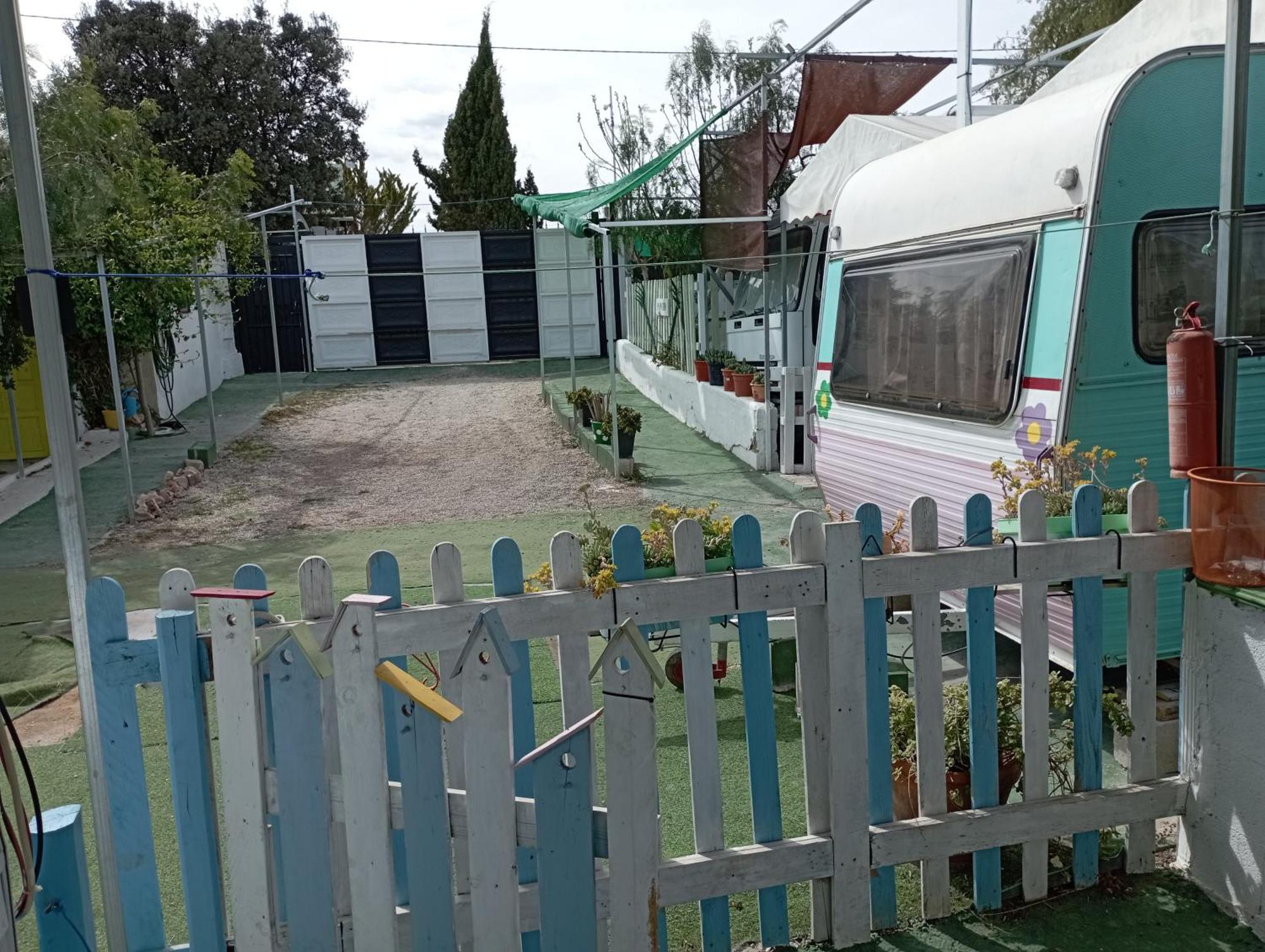 Caravanas Y Habitaciones Para Relajarse Sax Eksteriør bilde